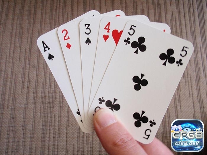 Ngũ linh với 5 lá bài có tổng điểm nhỏ hơn 21